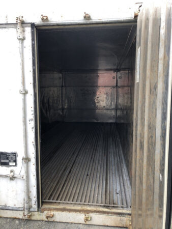 24 foot non refrigerated shipping container interior