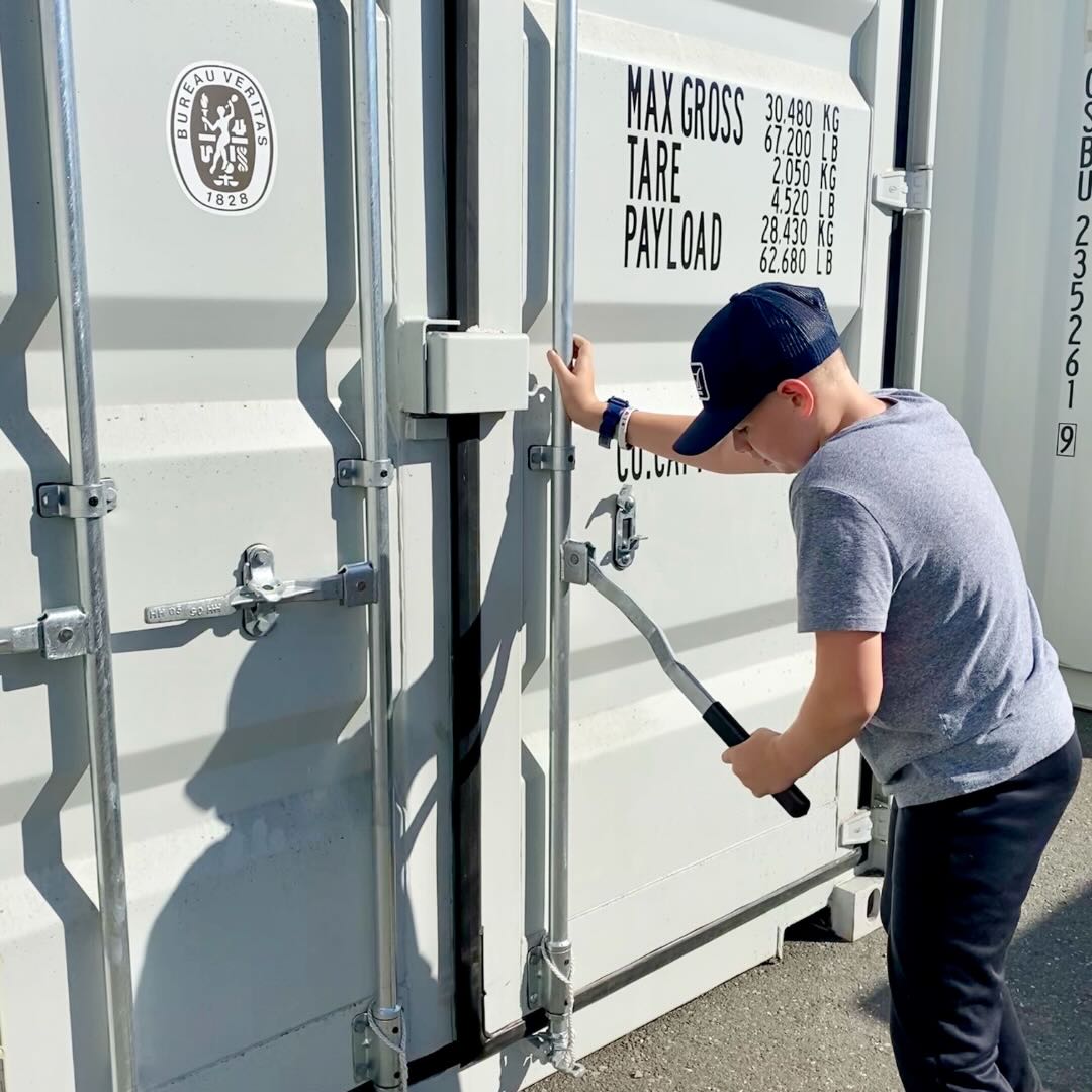 Smart Ways to Get the Best Deal on a Shipping Container with Get Simple Box