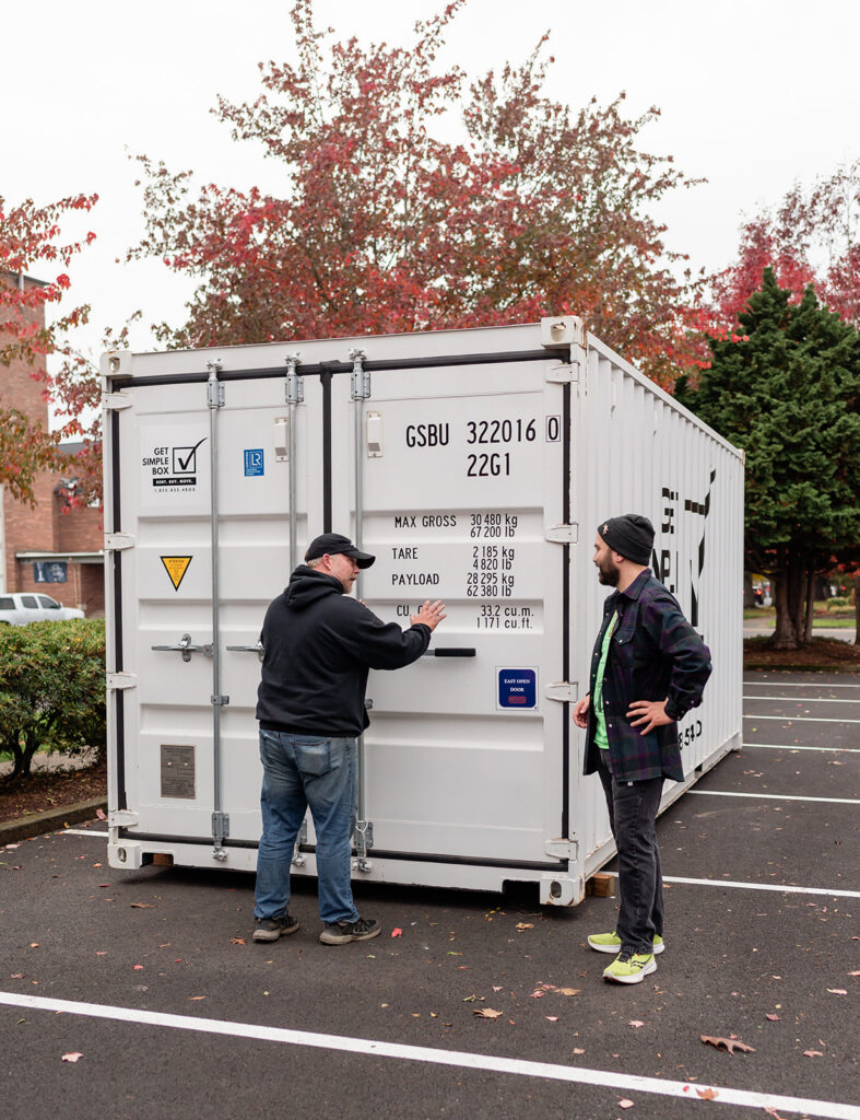 Shipping containers for sale in Lebanon located in Linn County