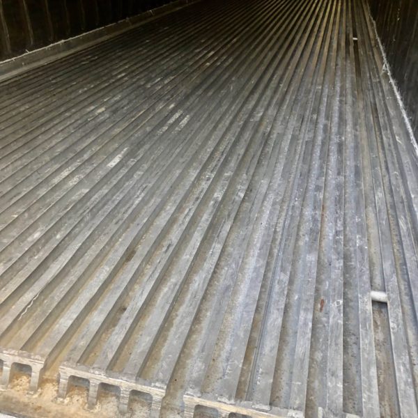 T Bar flooring of 40 foot Reefer Container